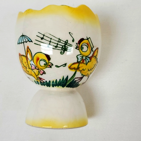 - Vintage stamped Japan kitch egg cup - Picture 1 of 5